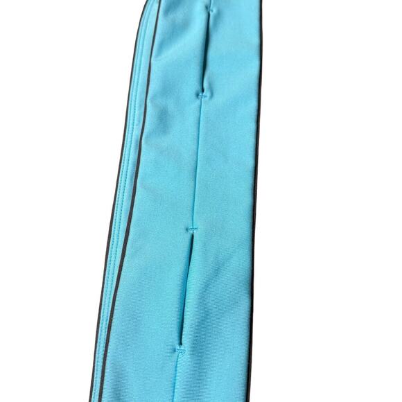 XL‎ FlipBelt Turquois 4 Pocket Running Athletic Belt with Clip - Picture 3 of 5